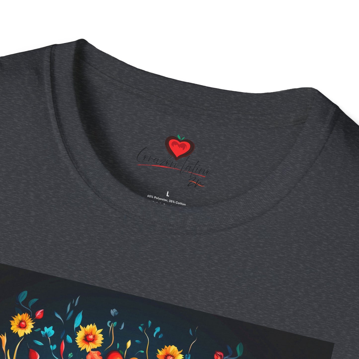 Corazón Latino 2 Unisex Softstyle T-Shirt