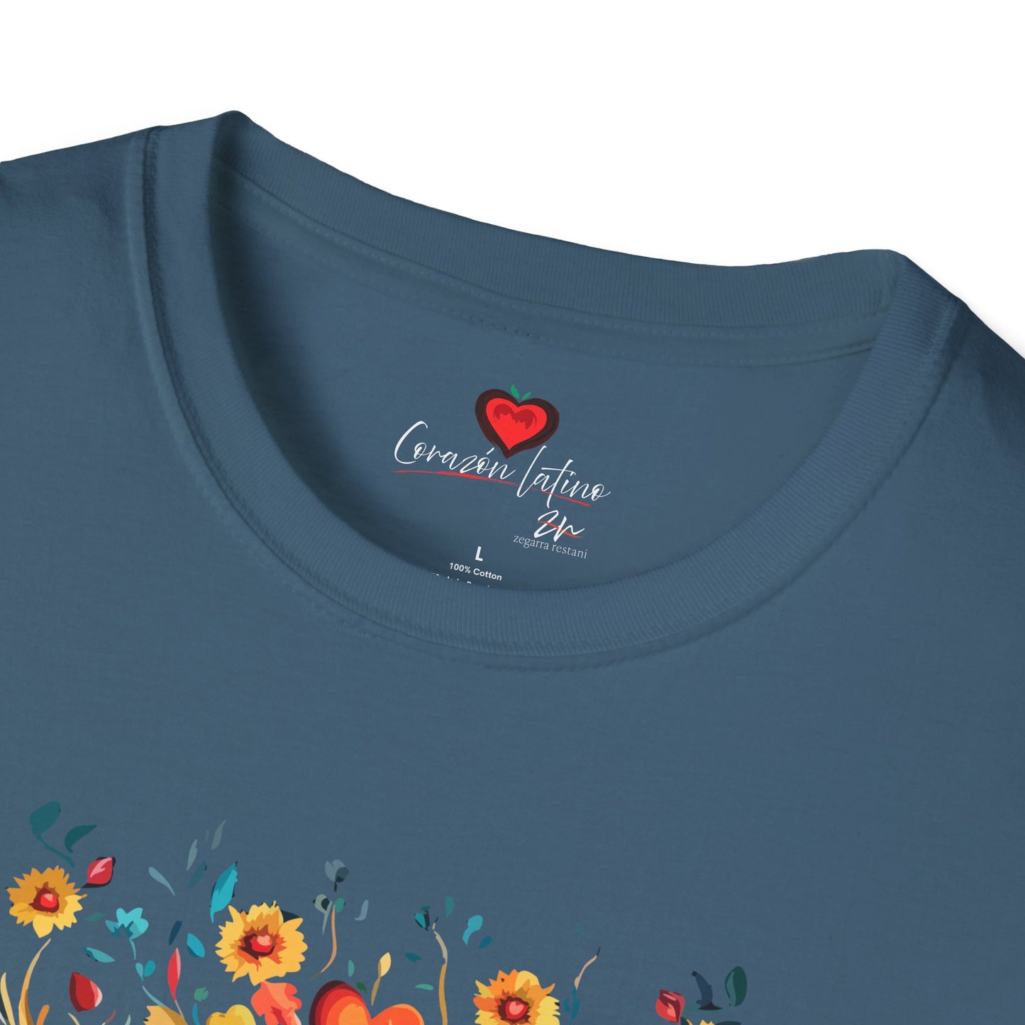 Corazón Latino Unisex Softstyle T-Shirt